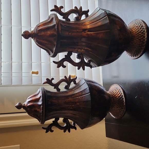 Decorate metal urn with lid - Picture 8 of 8